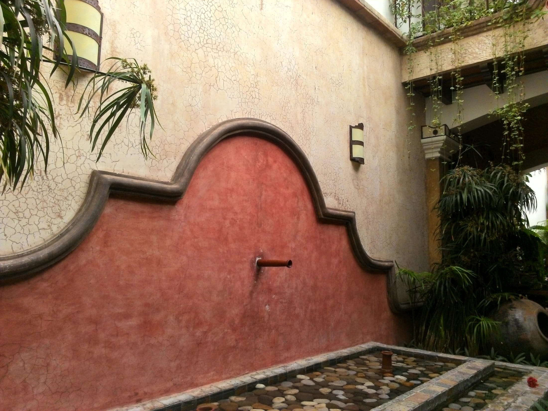 Textura especializada aplicada en un patio exterior